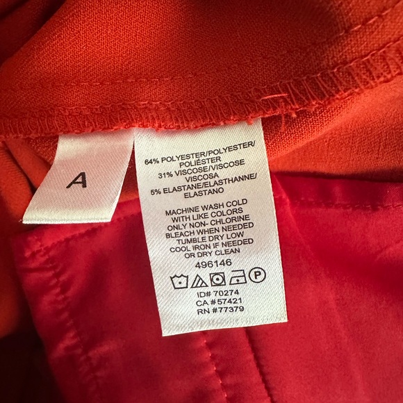 Ann Taylor Side-Zip Pencil Pant in Red 🔴 
Size 14 - Picture 3 of 3